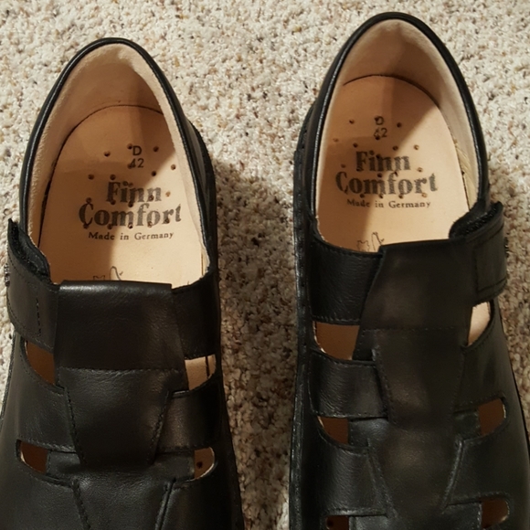 Gently worn Finn Comfort perforated footbed - Picture 2 of 9